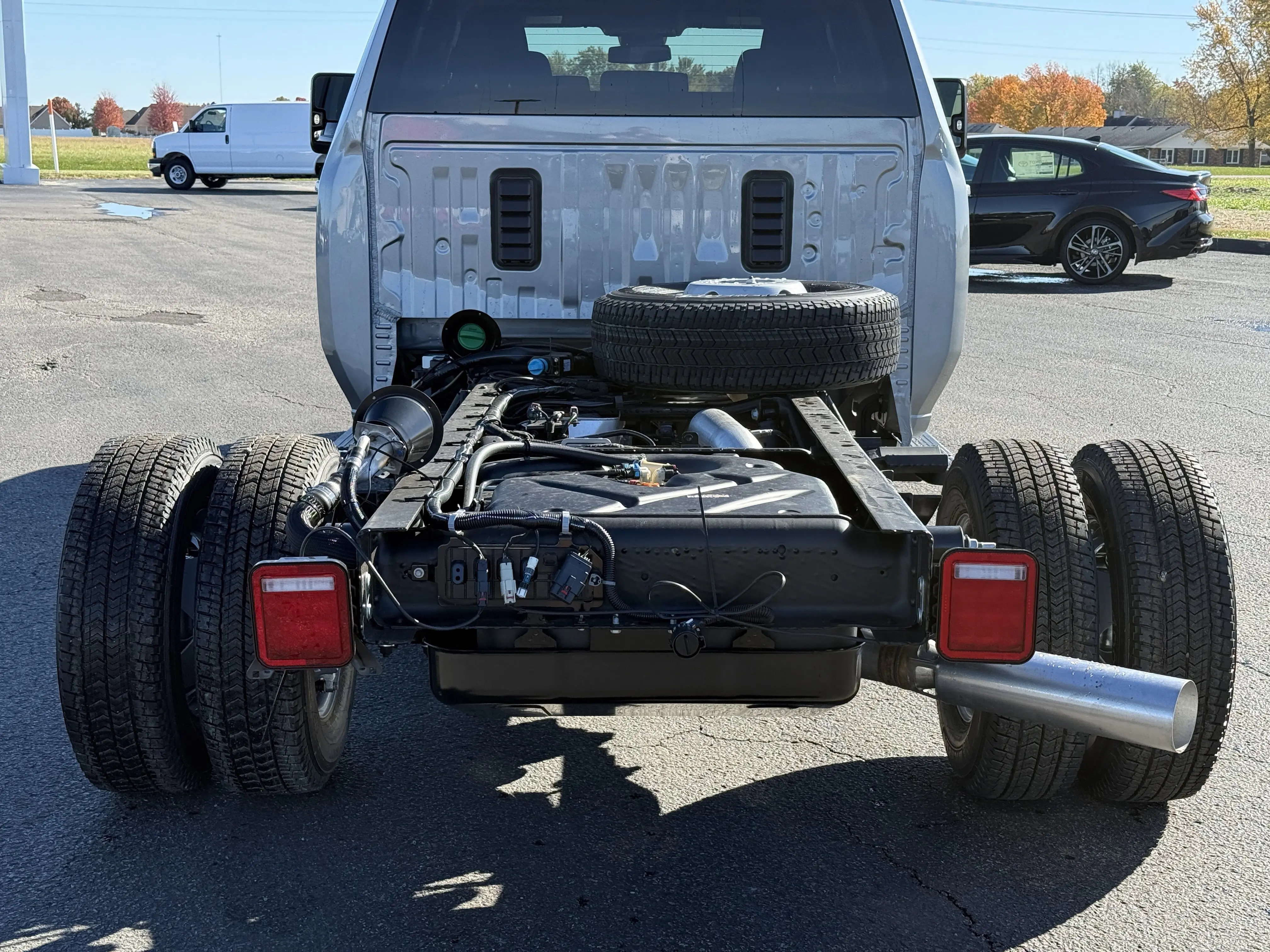 2026 Chevrolet Silverado 3500HD LT photo 3