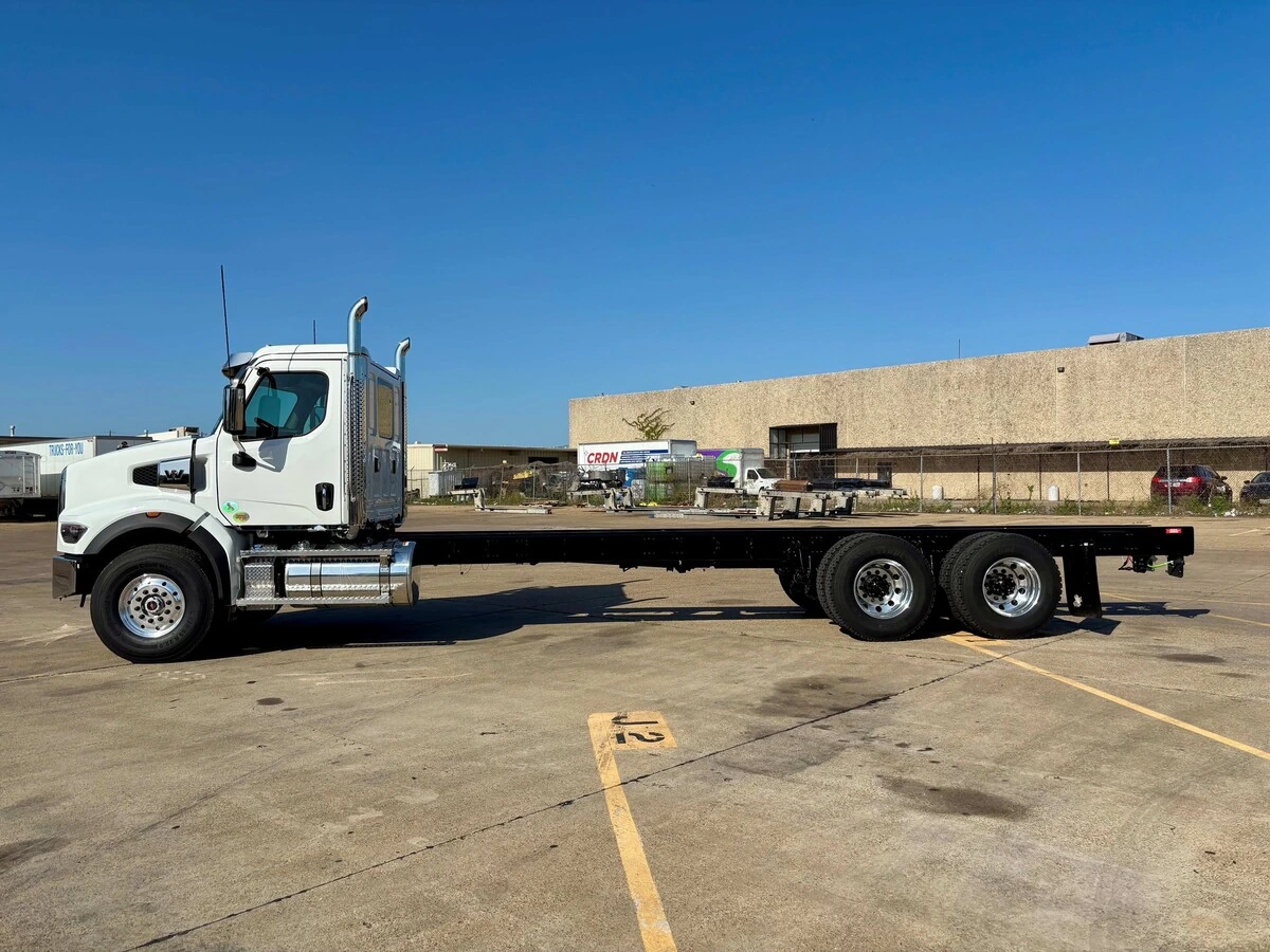 2027 Western Star 49X — photo 5