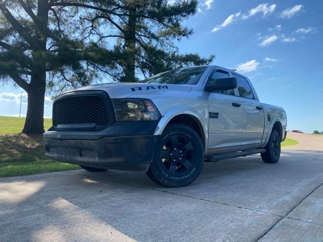 2016 RAM 1500 Tradesman Crew Cab 5'7's photo
