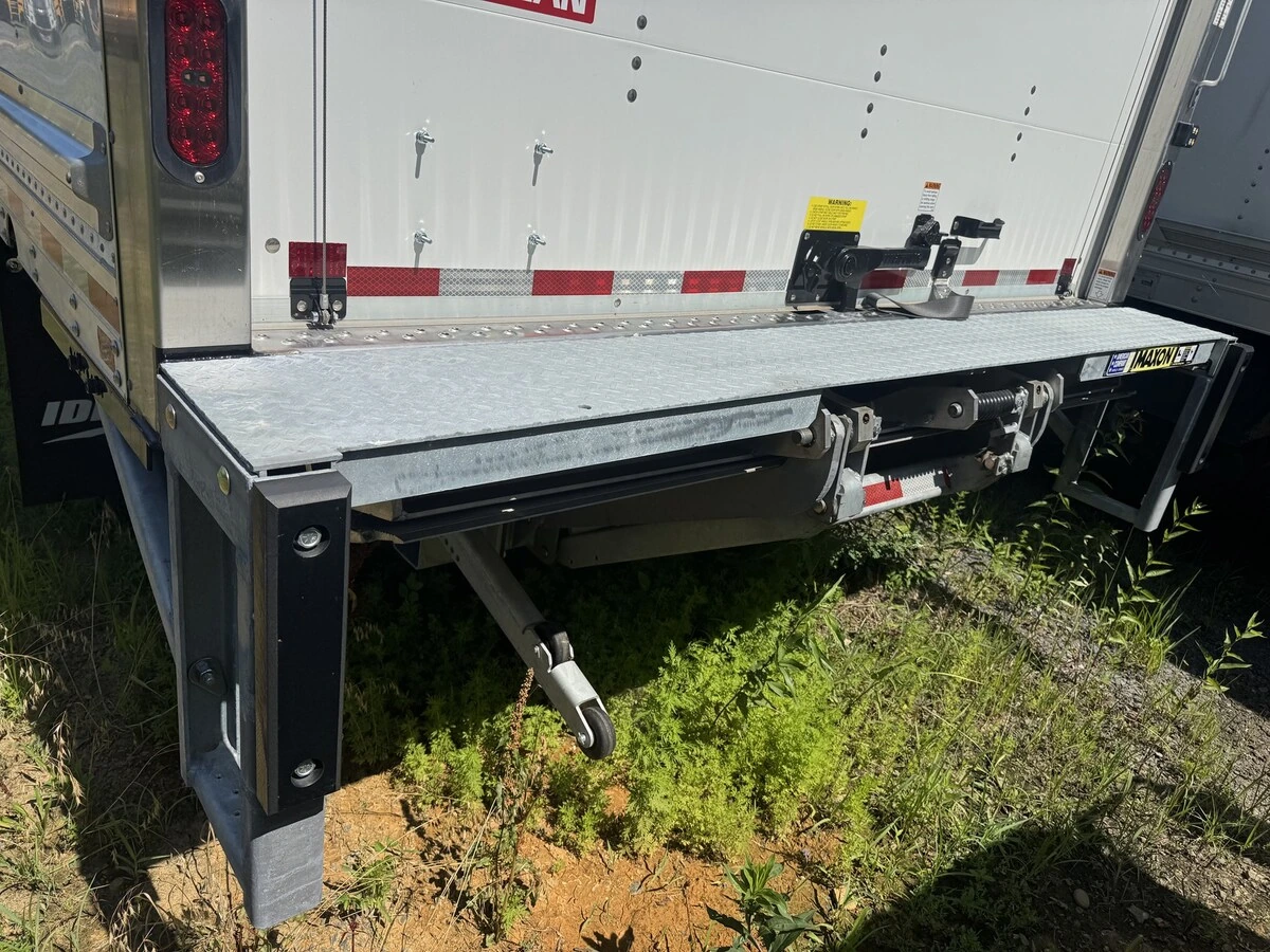 2025 Isuzu NPR in Harrisburg, PA — photo 4