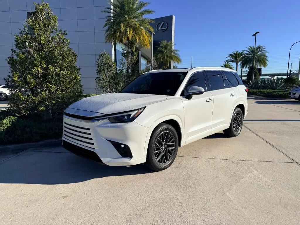 2024 Lexus TX 350's photo