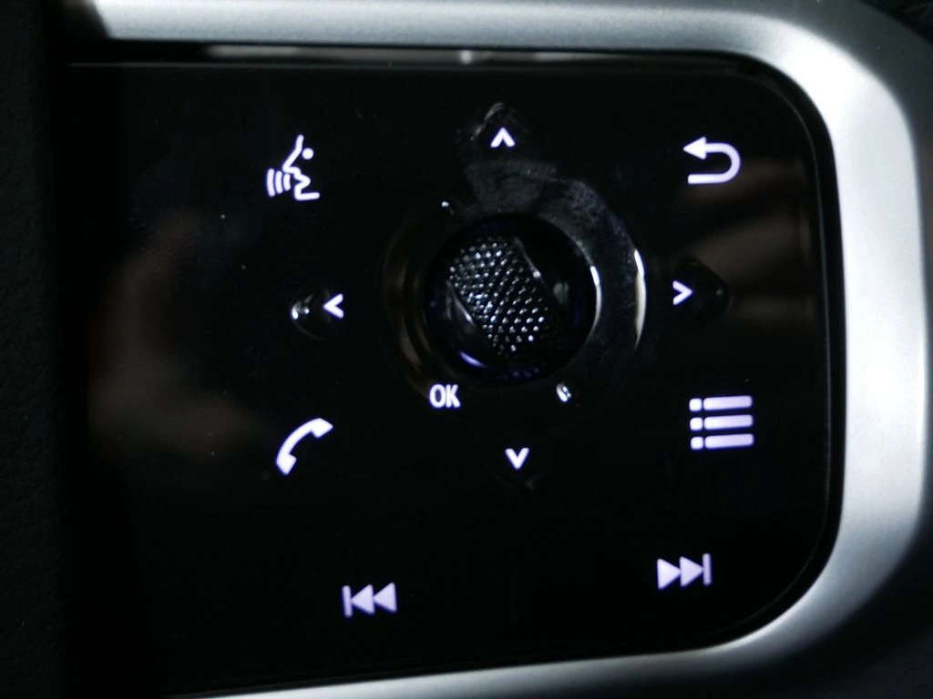 2026 Nissan Armada SV - Photo 24