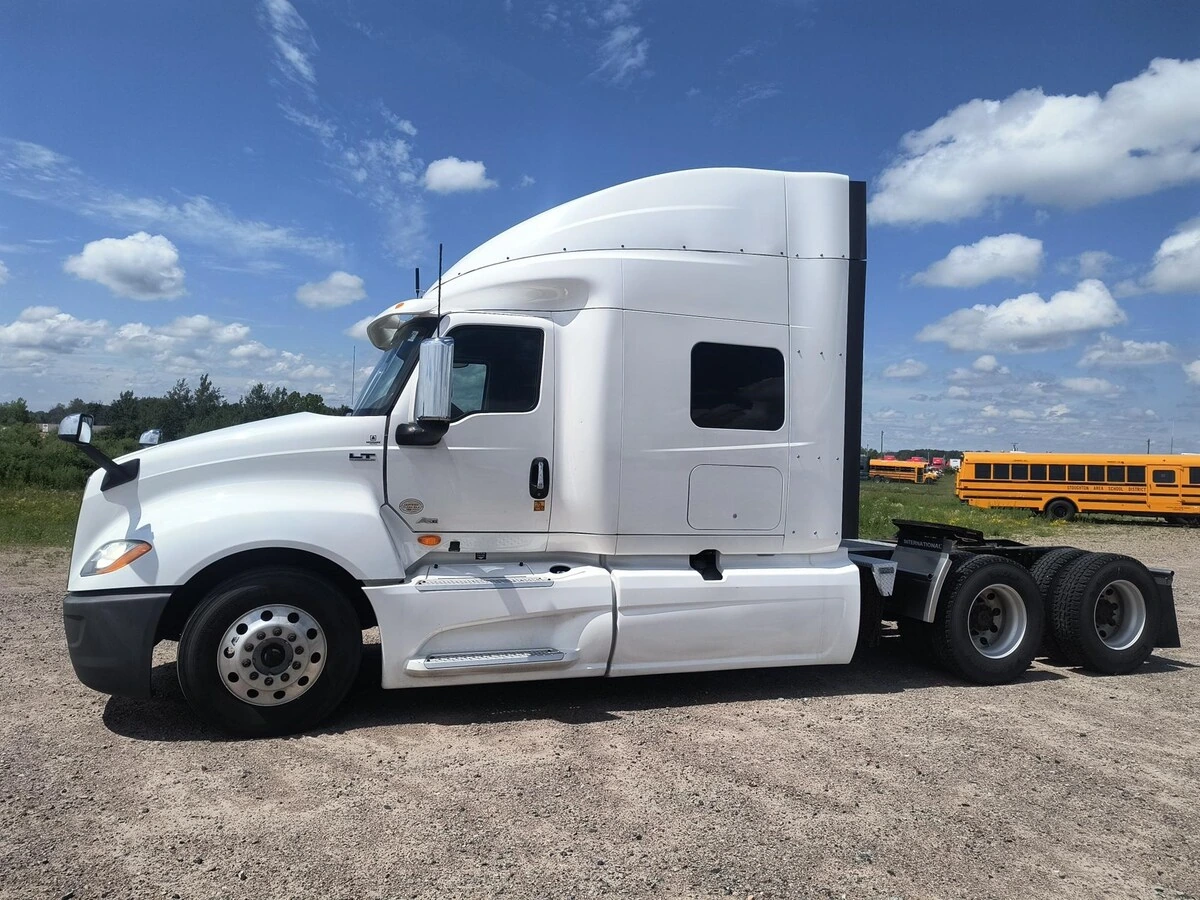2018 International LT in Marshfield, WI