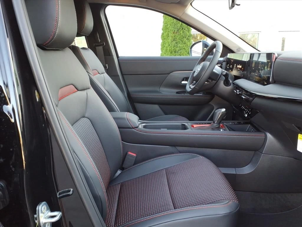 2026 Nissan KICKS SR AWD - Photo 7
