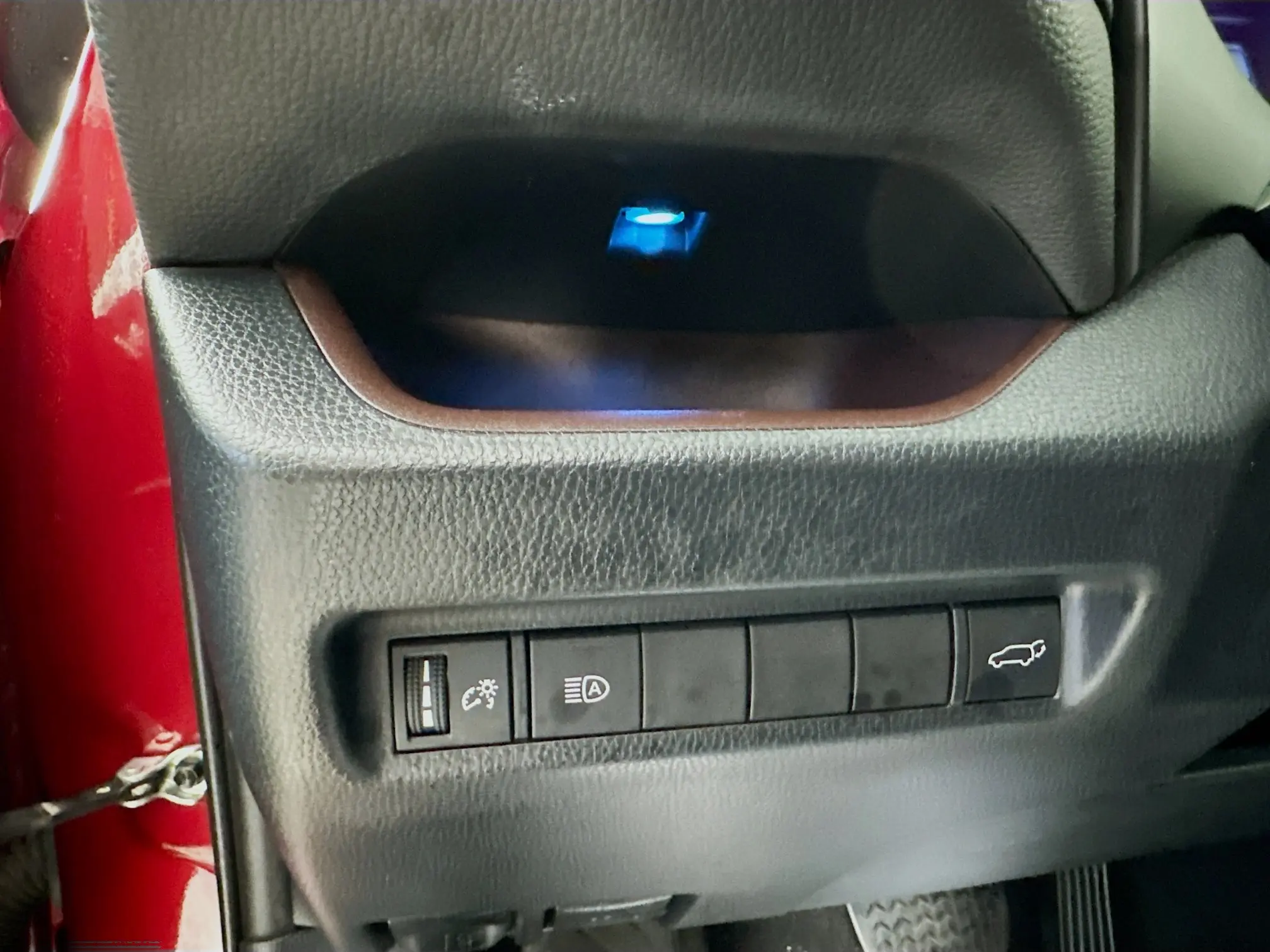 2020 Toyota RAV4 Limited photo 15