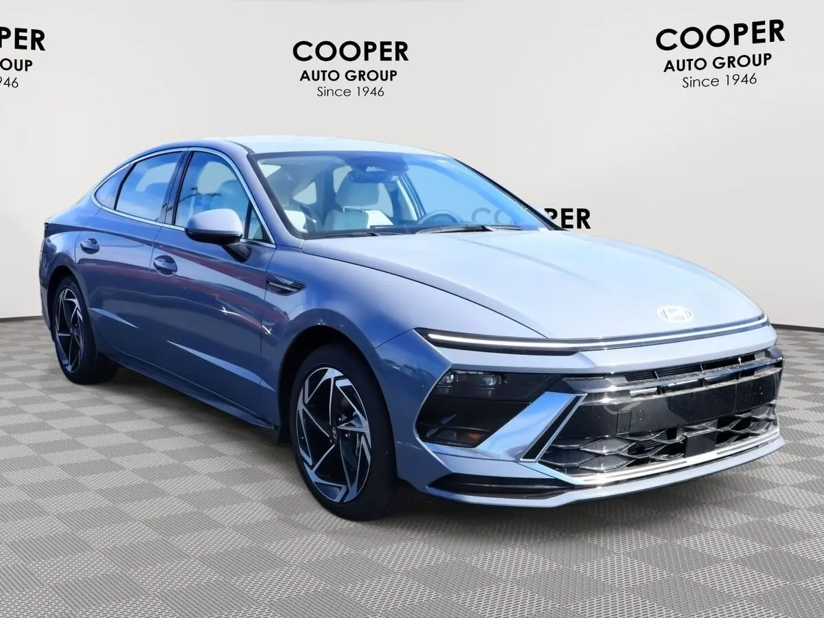 2026 Hyundai Sonata SEL's photo