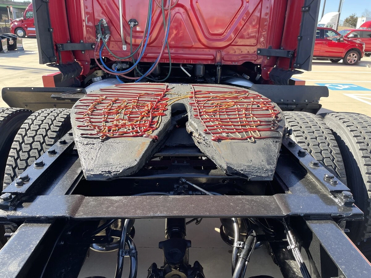 2021 Freightliner Cascadia - image 10