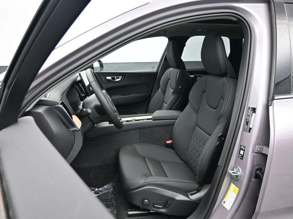 2026 Volvo - image 21