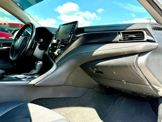 2021 Toyota Camry XSE photo 15