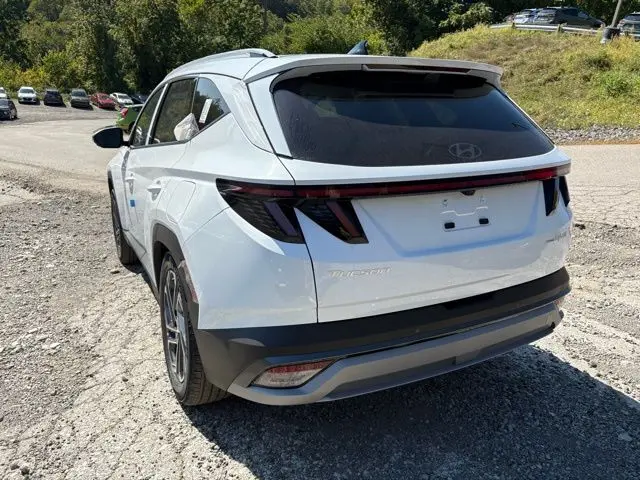 2025 Hyundai Tucson Limited photo 3