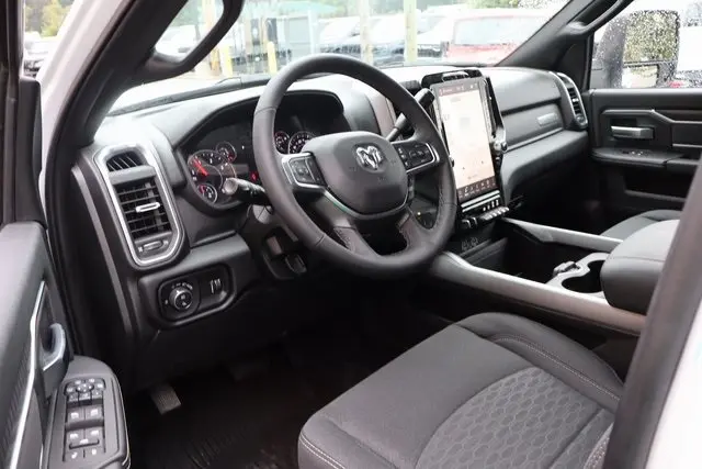 2025 Ram 2500 Big Horn photo 13