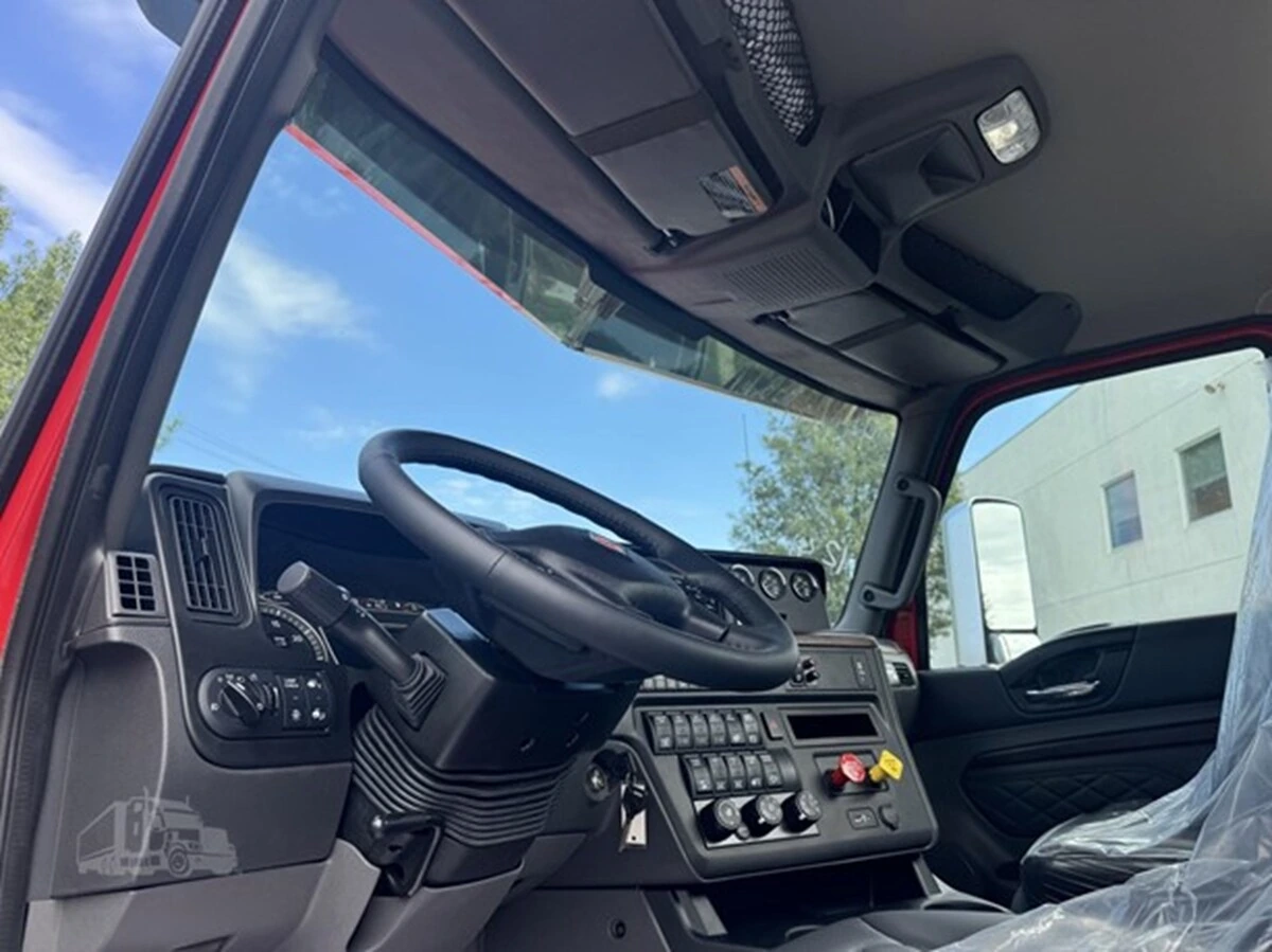 2026 International HX - image 9