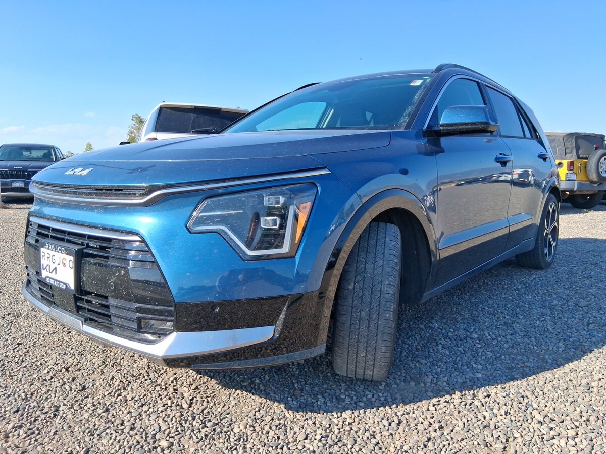 2024 Kia Niro SX Touring