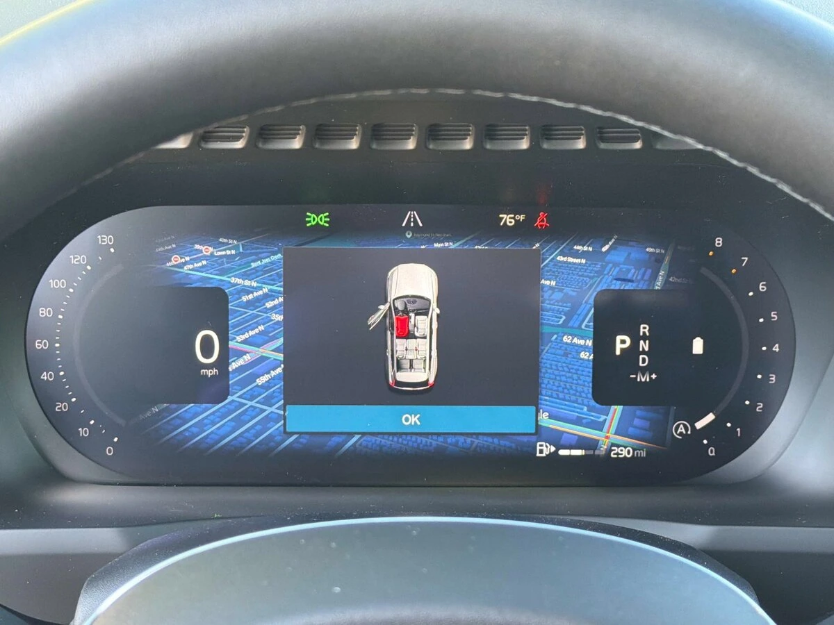 2026 Volvo - image 27