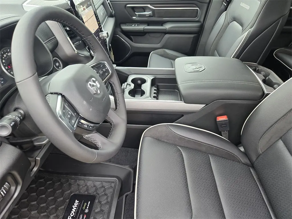 2026 Ram 1500 Laramie photo 9