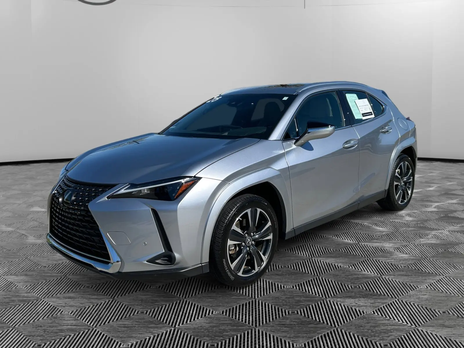 2023 Lexus UX 250h Premium photo 7
