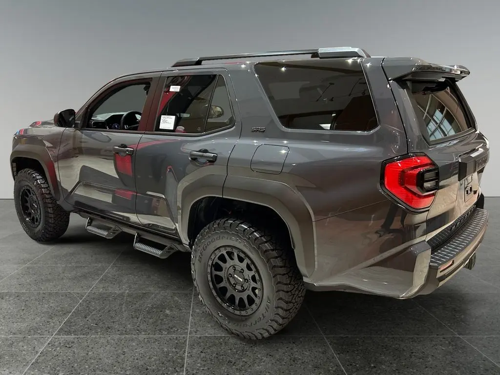 2025 Toyota 4Runner SR5 photo 3