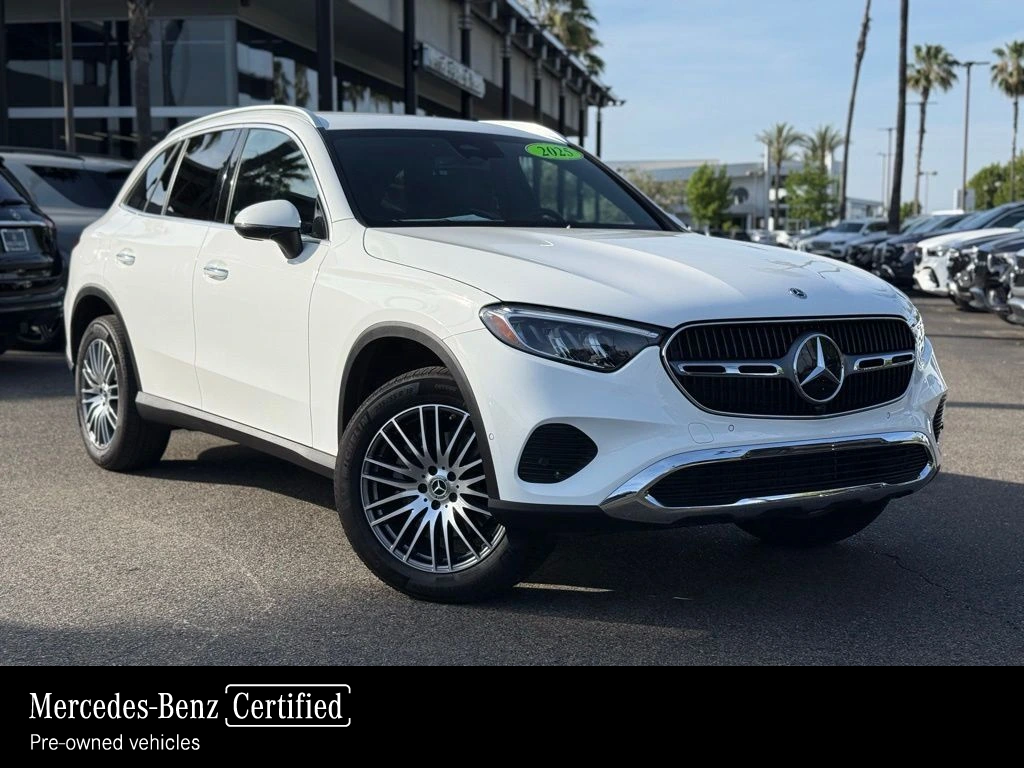 Certified Pre-Owned 2025 Mercedes-Benz GLC 300 SUV