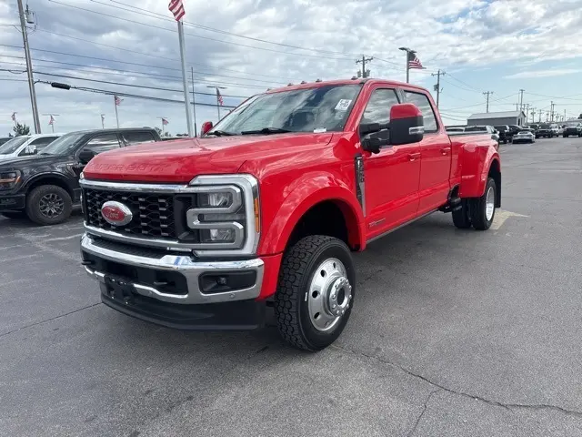 2023 Ford F-450 photo 3
