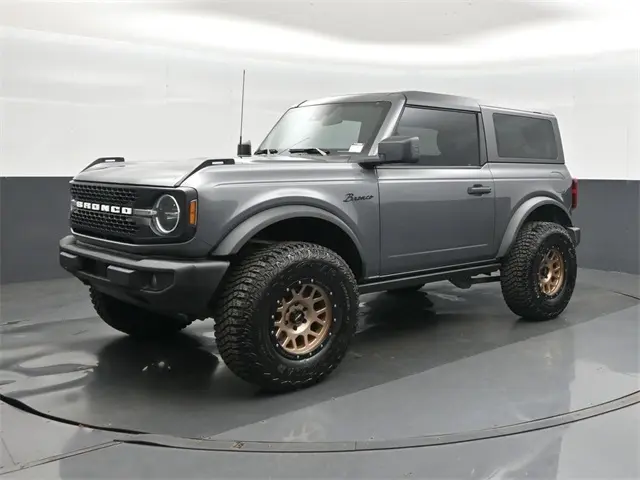 2022 Ford Bronco Big Bend photo 2