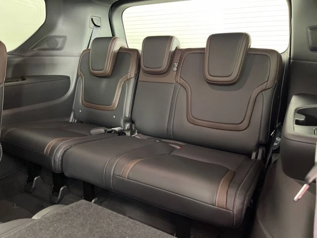 2026 Nissan Armada SL - Photo 45