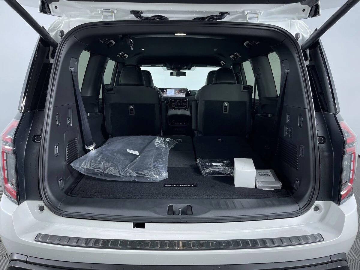 2026 Nissan Armada PRO-4X - Photo 26