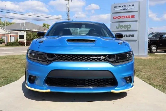 2023 Dodge Charger R/T Scat Pack Super Bee photo 5