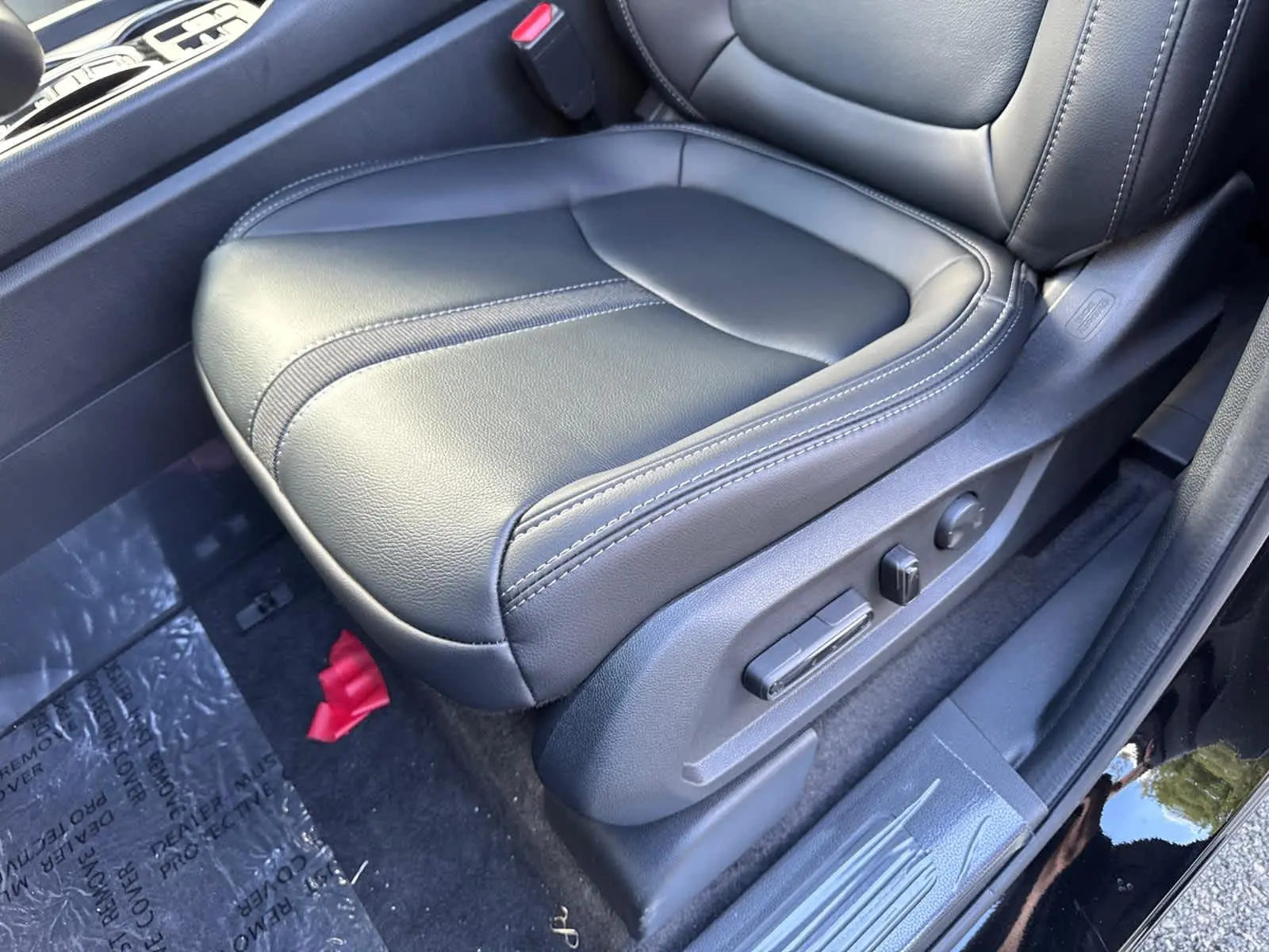 2025 Honda Pilot Touring photo 14