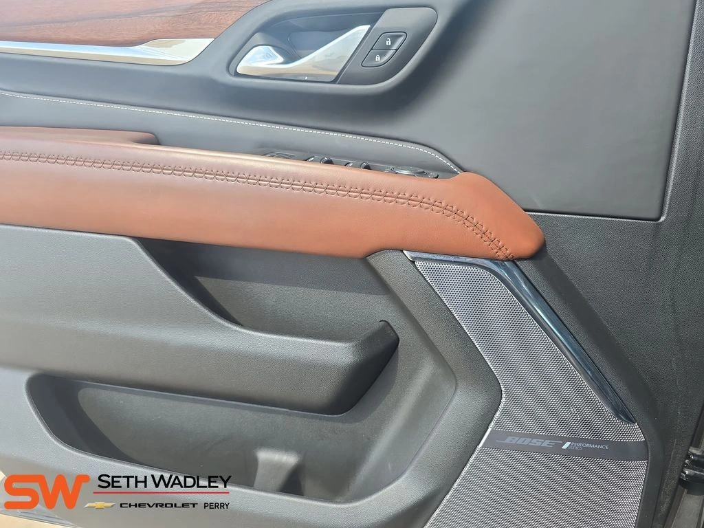 2024 GMC Yukon Denali Ultimate - Photo 28