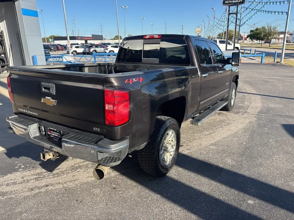 2019 Chevrolet Silverado 2500HD LTZ photo 4