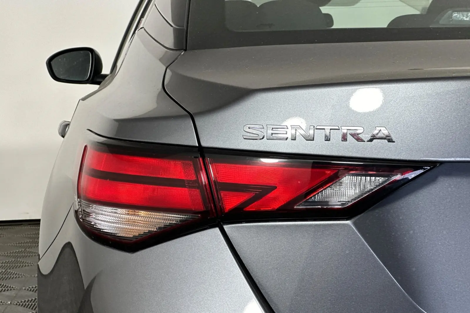 2025 Nissan Sentra SV photo 21