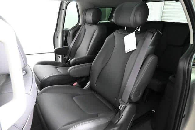 2026 Kia Carnival SX Prestige - Photo 16