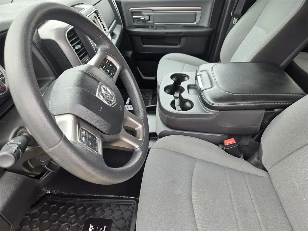 2023 Ram 1500 Classic SLT photo 14