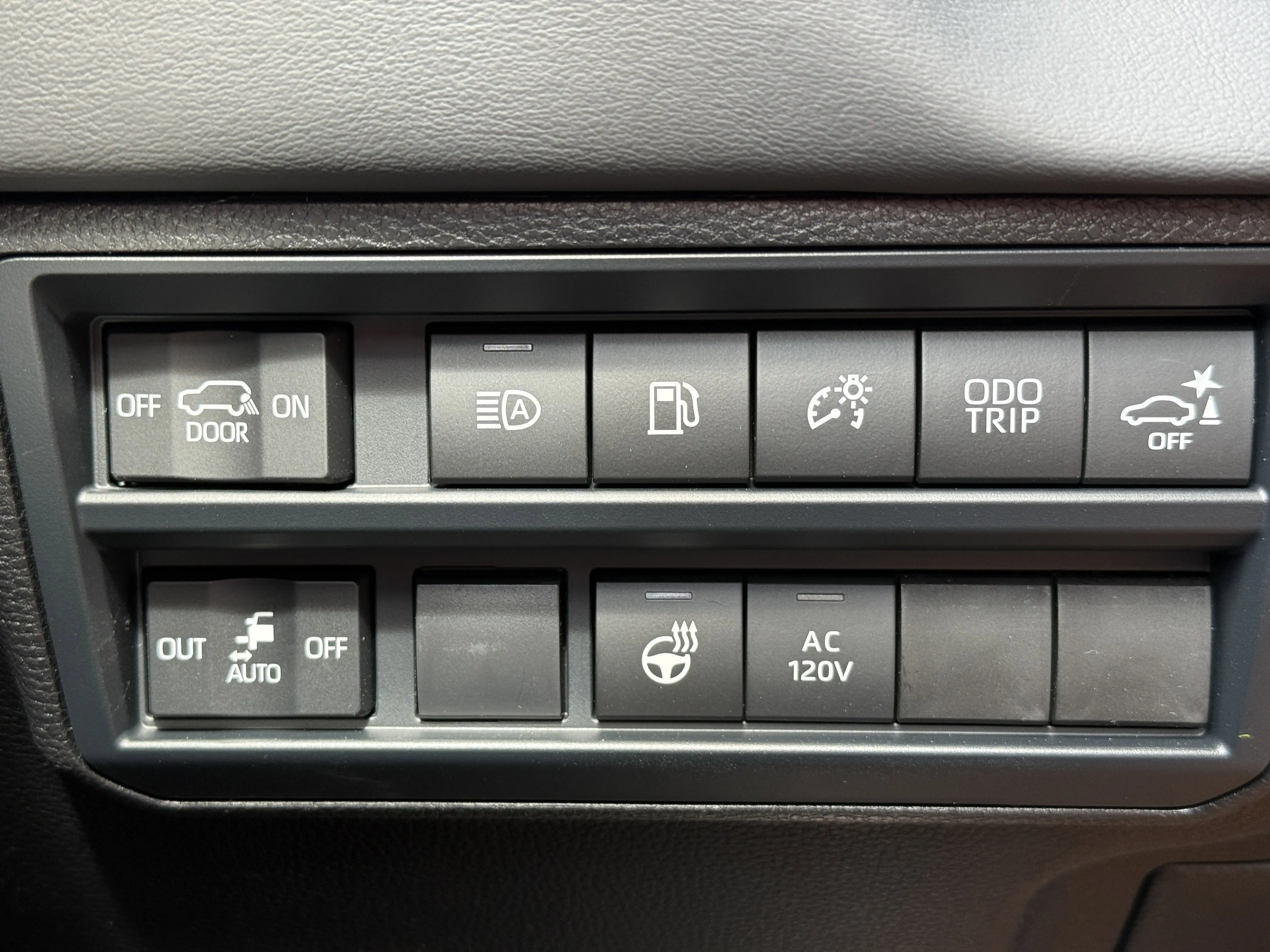 2026 Toyota Sequoia Platinum photo 32