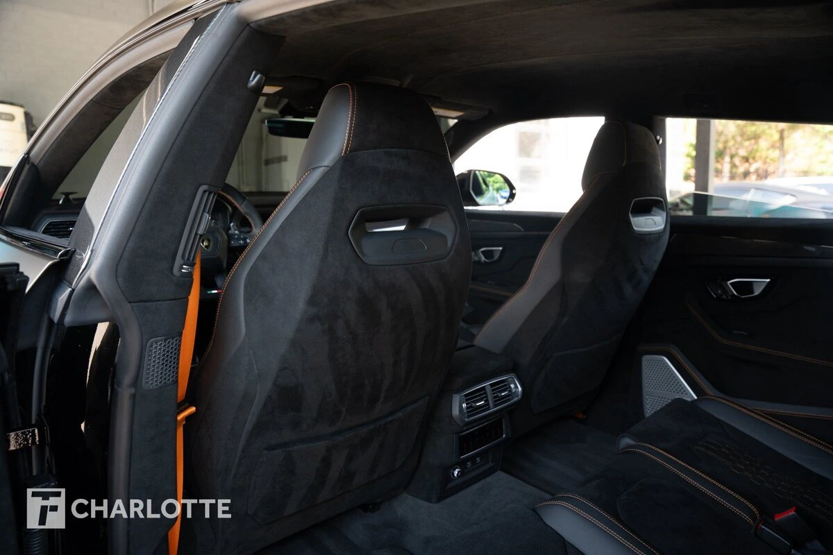 2023 Lamborghini Urus Performante - Photo 36
