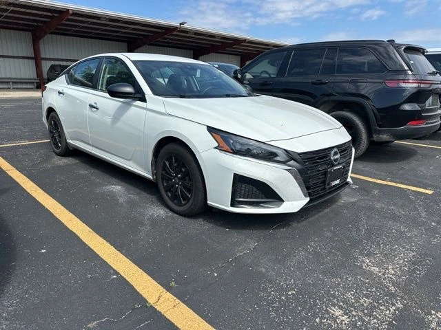 2024 Nissan Altima 2.5 S's photo