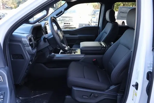 2025 Ford F-150 XLT photo 23