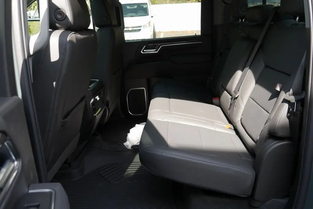 2026 Chevrolet Silverado LTZ photo 26