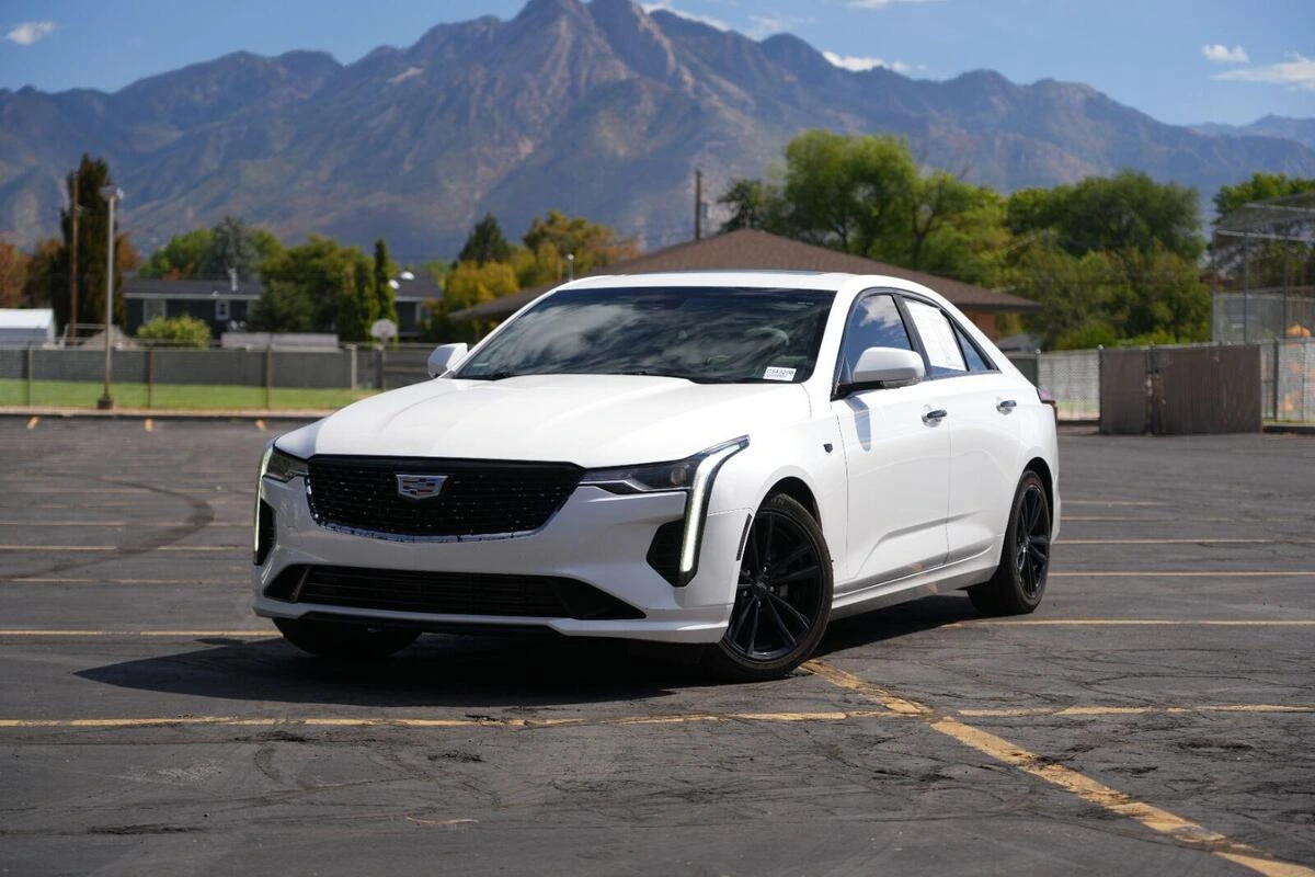 2021 Cadillac CT4 Luxury