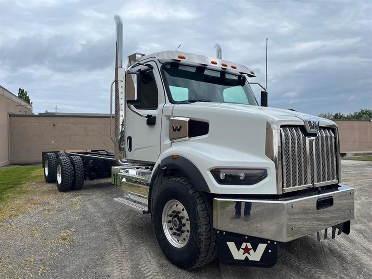 2026 Western Star 49X in St. Catharines, ON — photo 3