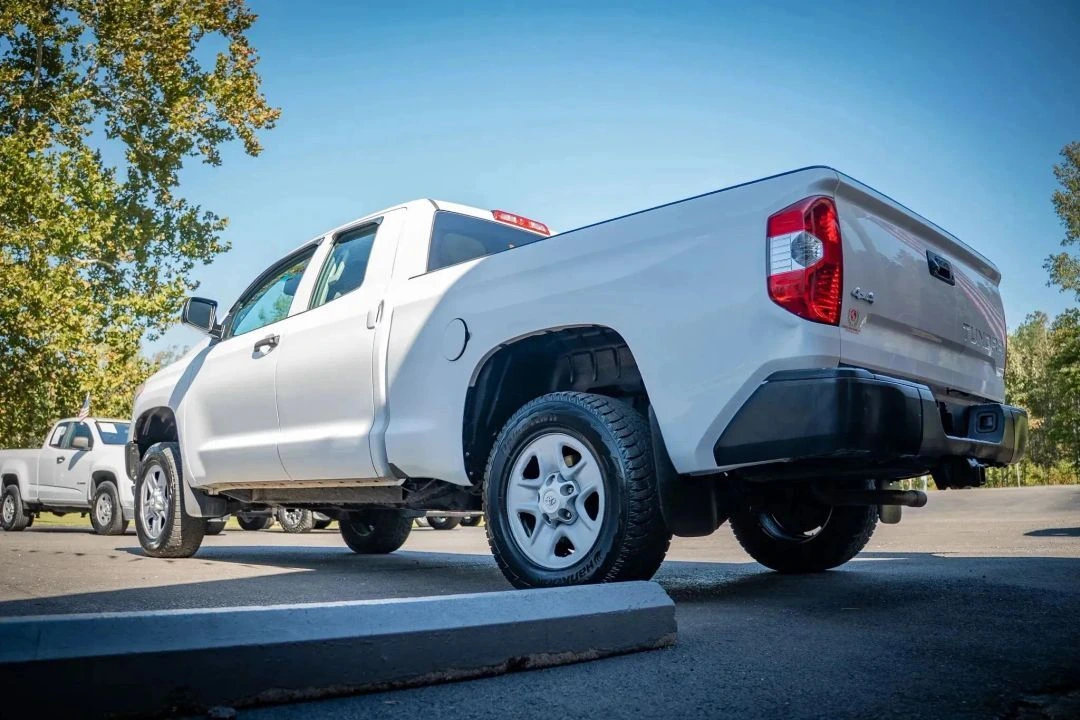 2015 Toyota Tundra SR5 - Photo 10