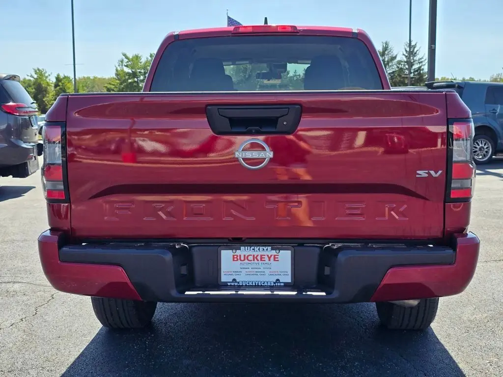 2023 Nissan Frontier SV photo 12