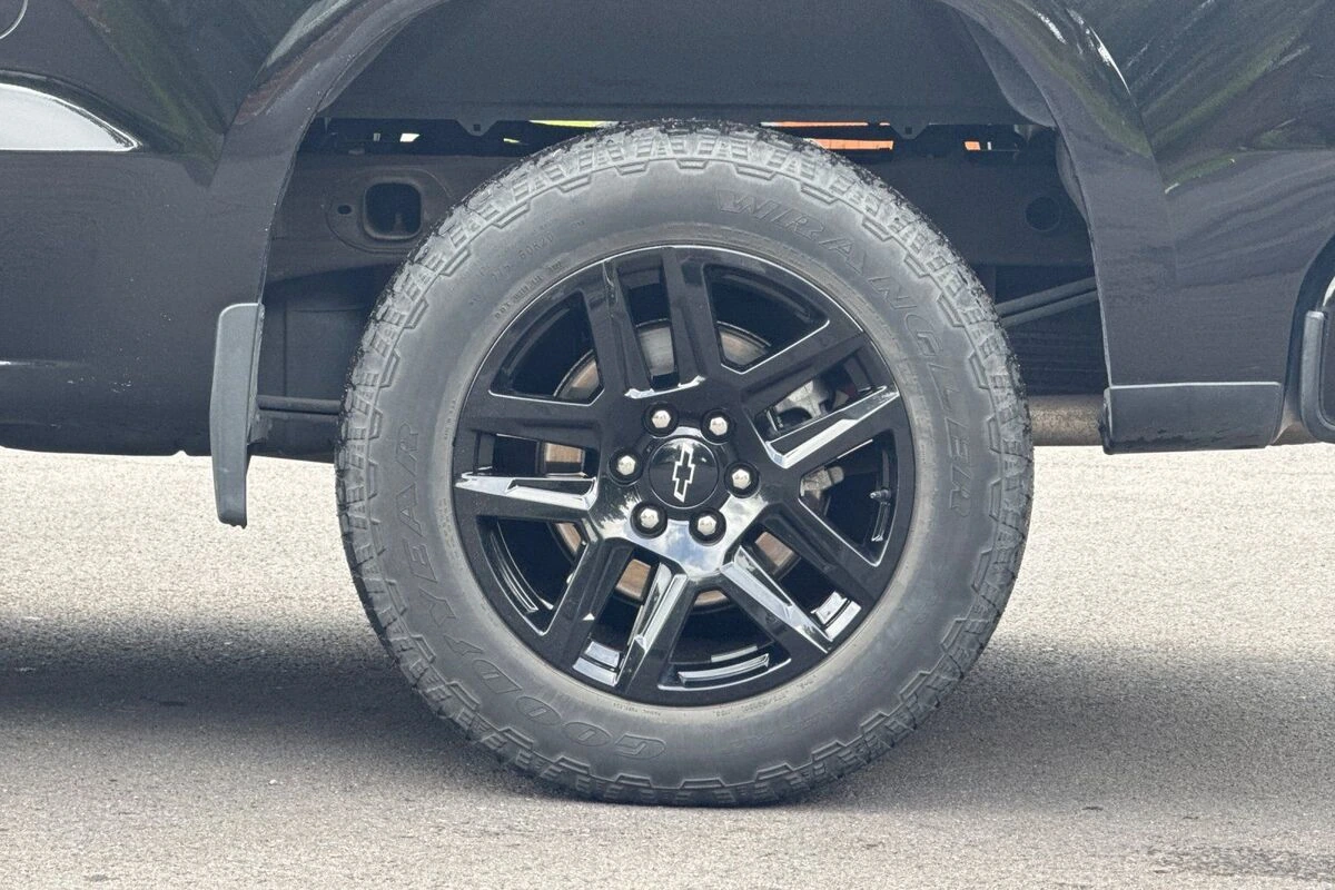 2022 Chevrolet Silverado 1500 RST - Photo 25