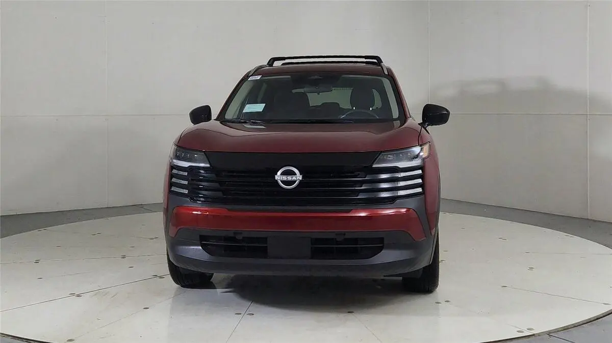 2026 Nissan Kicks SV photo 2