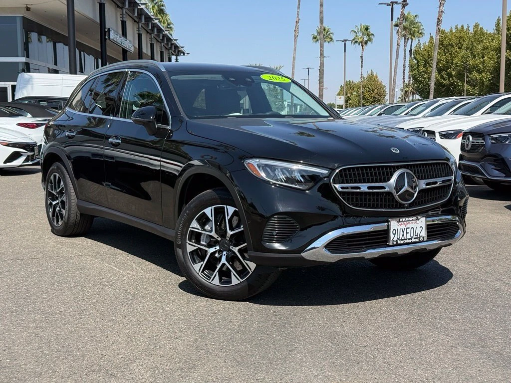 2025 Mercedes-Benz GLC
