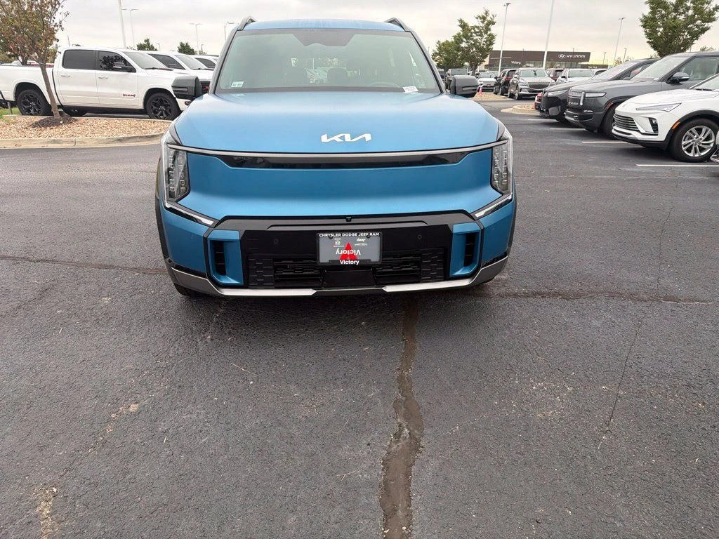 Used 2024 Kia EV9 GT-Line with VIN KNDAEFS56R6019776 for sale in Kansas City, KS