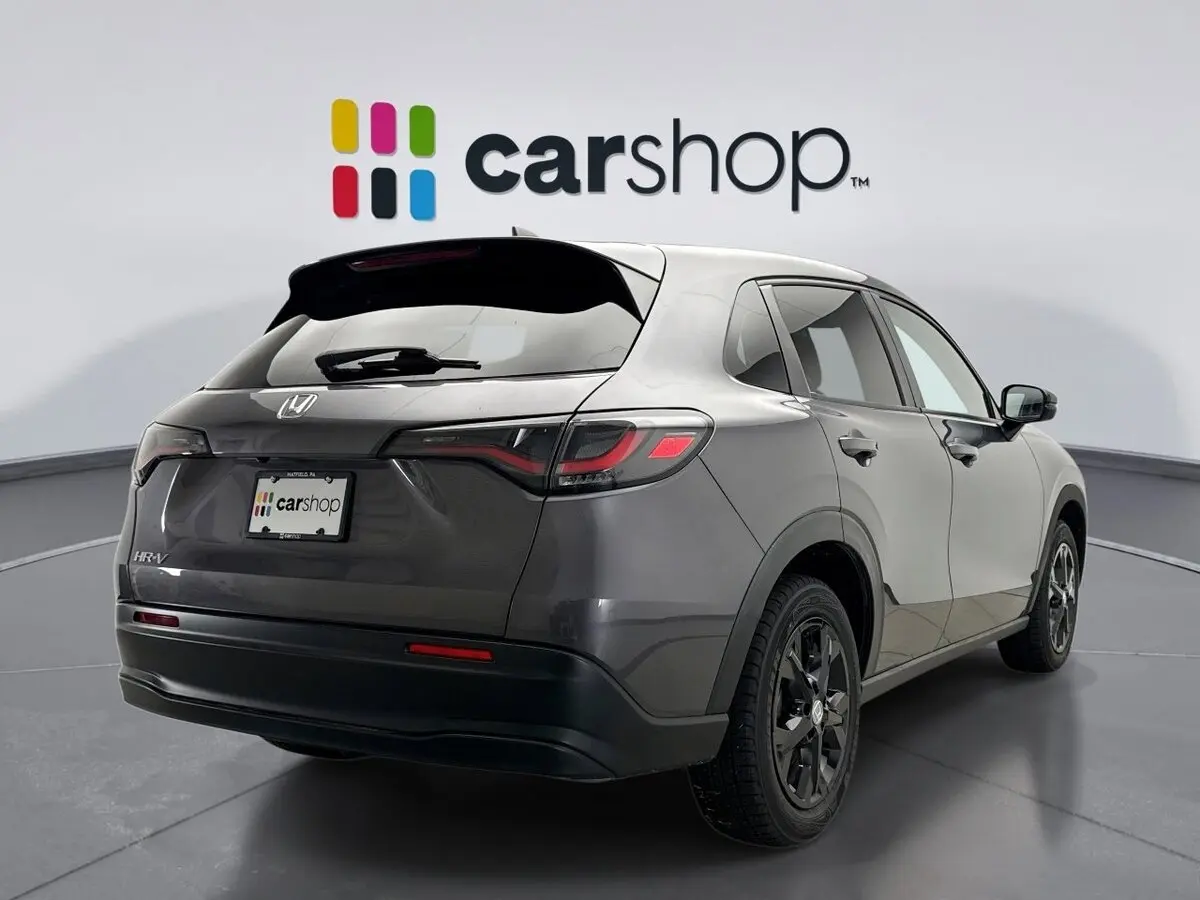 2023 Honda HR-V LX photo 4