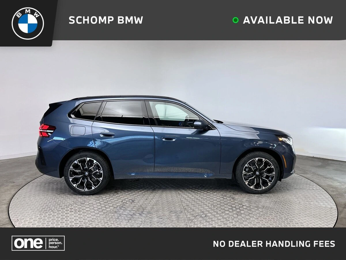 2026 BMW X3 30's photo