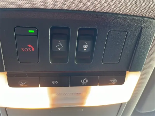 2023 Nissan Rogue SL photo 19