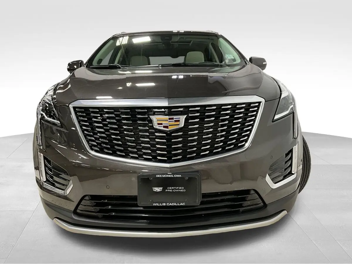 2020 Cadillac XT5 Premium Luxury photo 2